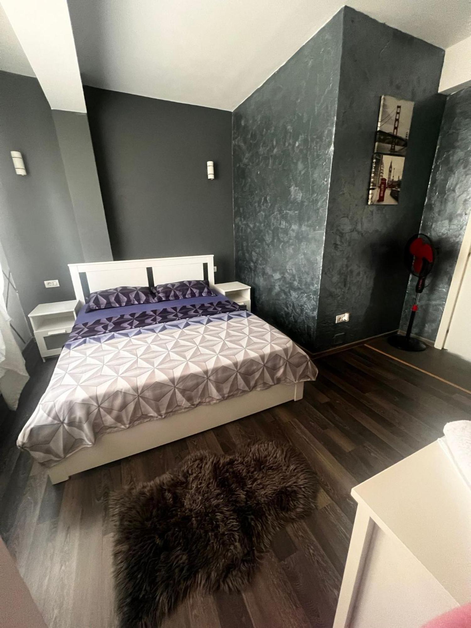 Dd Residence Отопень Екстер'єр фото